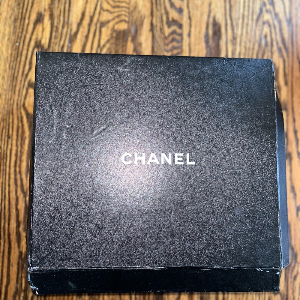 Chanel multi color tweed sneakers - Picture 4 of 8